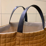 Tote Bag C (No instruction) in Yoko Saito, My Favorite 15 Fabric Bags