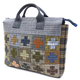 Cross Pattern Bag (No instructions) in "[Revised version] Yoko Saito and Quilt Party, Our Quilt, Enjoy Sewing with Fabrics"
