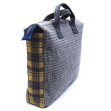 Cross Pattern Bag (No instructions) in "[Revised version] Yoko Saito and Quilt Party, Our Quilt, Enjoy Sewing with Fabrics"