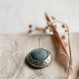 Clover, Porte Bonheur, Lily of the Valley Flat Pincushion　(*Restock is expected around the latter half of July.)